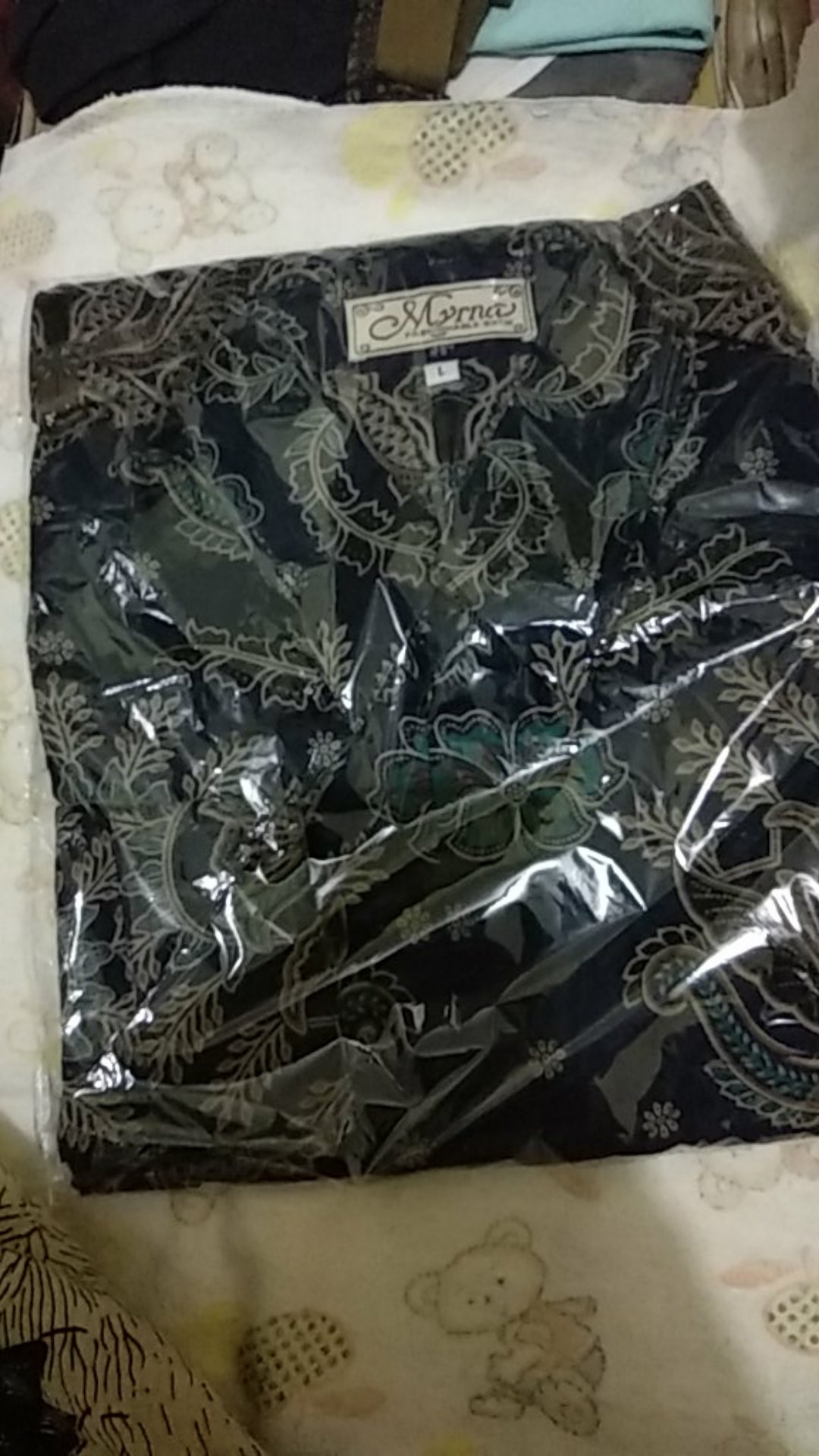 Batik Myrna - Kemeja Batik Pria Atasan Lengan Panjang Motif Kembang Goyang Dongker