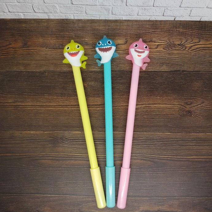 

(3pc) Pulpen Baby Shark 701 / Ikan Hiu Gel Pen Lucu Karakter Souvenir Unik Gemas 701