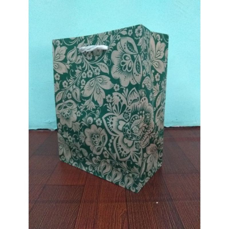 

PAPER BAG BATIK UK P 17 X L 9 X T 22 PAPERBAG KERTAS BENTO PAPERBAG MURAH