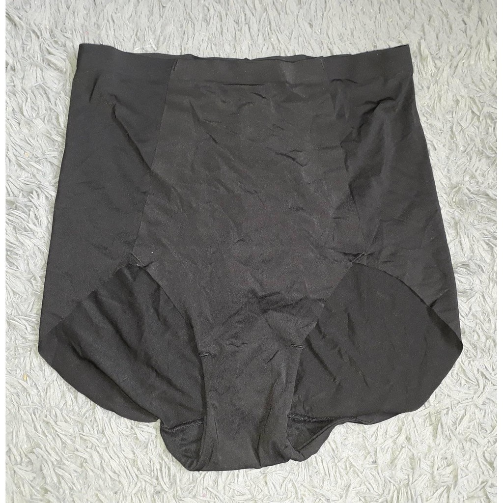 

Panty Color Black Polos No Label