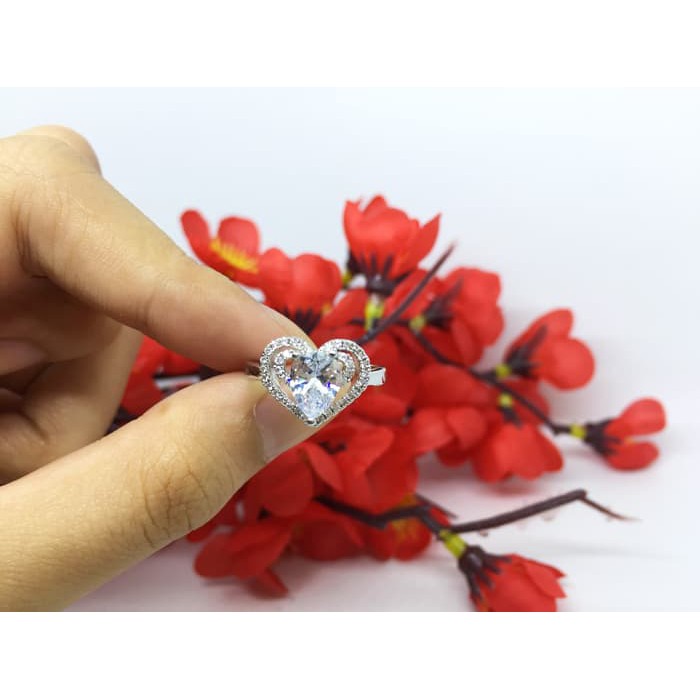 Cincin Lapis Emas Putih SIlver Bentuk Love Hati Berlian Imitasi BR273