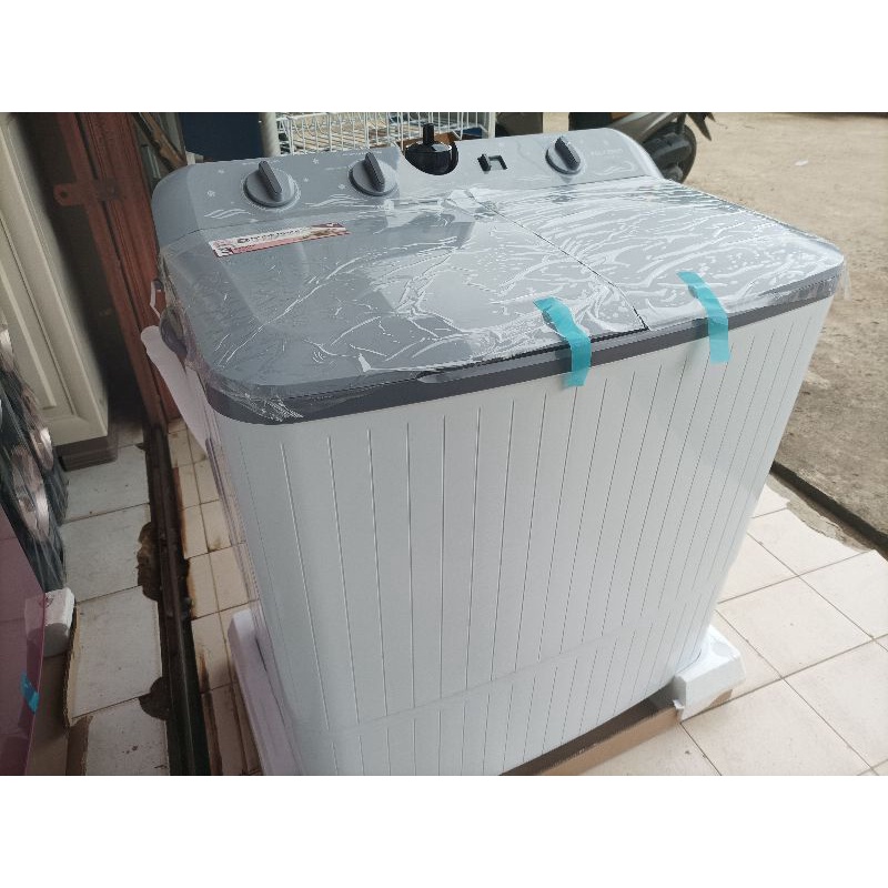 Mesin cuci polytron 9kg 2tabung