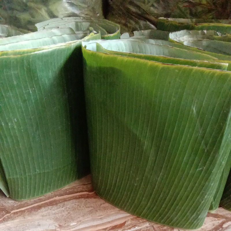 

daun pisang jual per iket