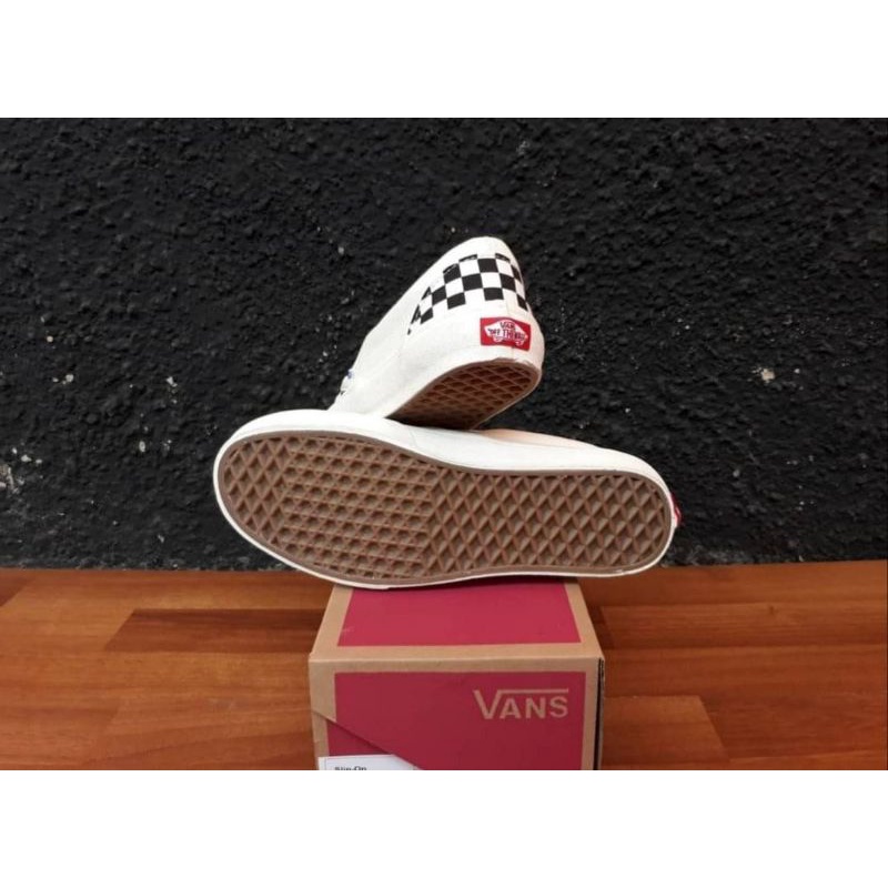 SEPATU VANS SLIP ON OG CHECKERBOARD OFF WHITE BLACK WAFFLE DT MADE IN CHINA