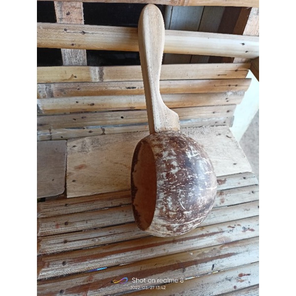 gayung air tempurung siwur batok kelapa kerajinan tempurung batok kelapa