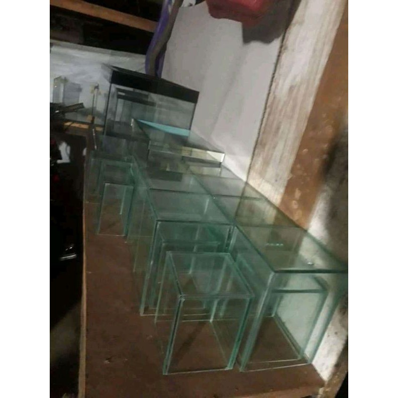 Aquarium kaca ukuran 50x30x30cm