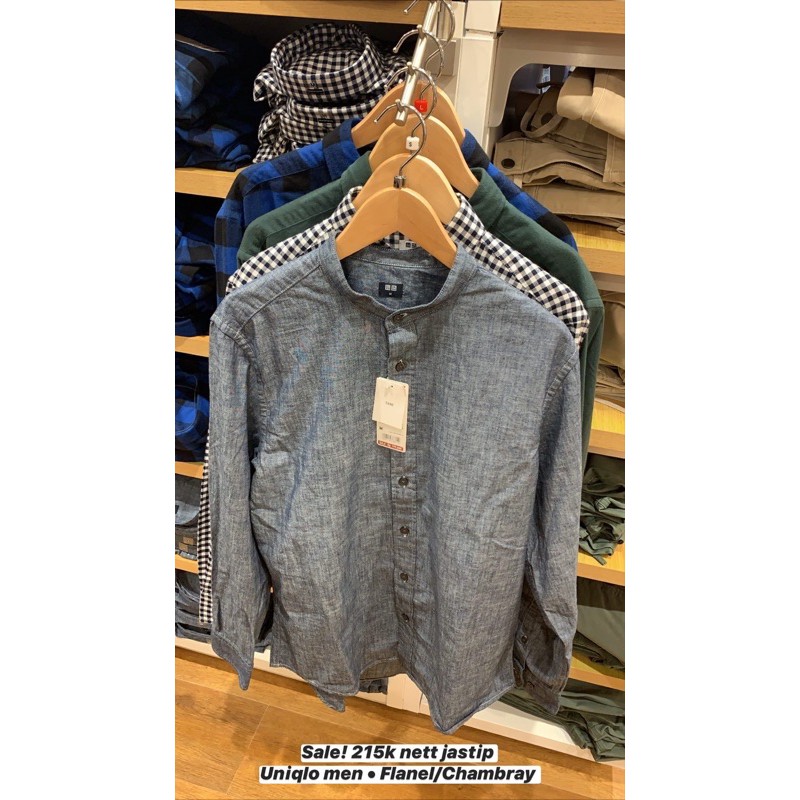 SALE UNIQLO! Kemeja flanel / chambray motif kotak dan polos • JASTIP ORIGINAL FROM STORE