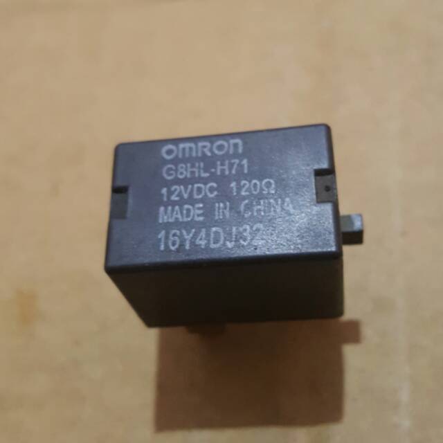 Relay comp power Omron Scoopy FI