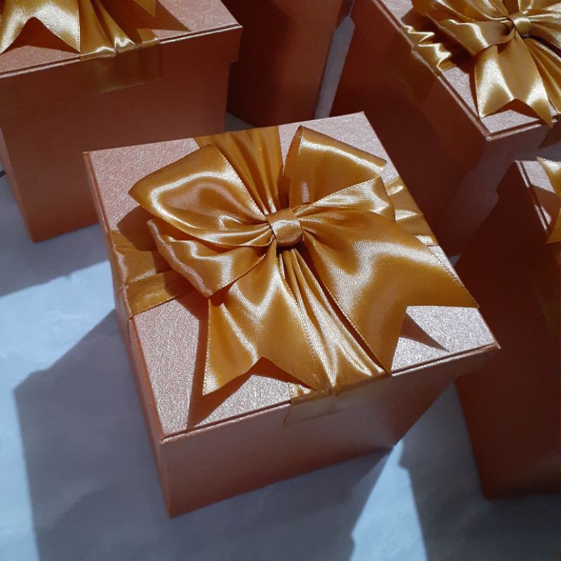 Box Kado Orange Bisa Reques Ukuran dan Pilih Warna