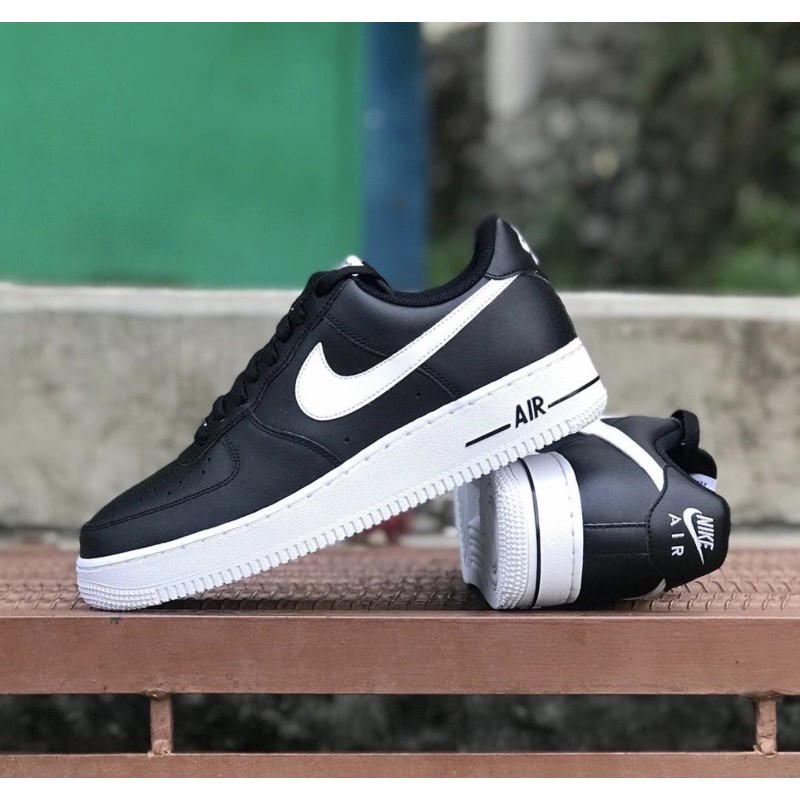NIKE AIR FORCE 1 BLACK WHITE