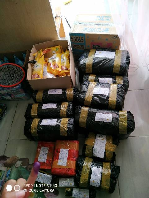 Mamypoko M 32/34  baby pants Momypoko M32/34  celana popok bayi sekali pakai xtra kering 10 jam