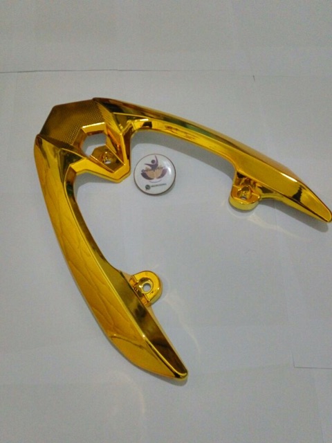 Cover tutup behel vario 125 led dan 150 tehno gold