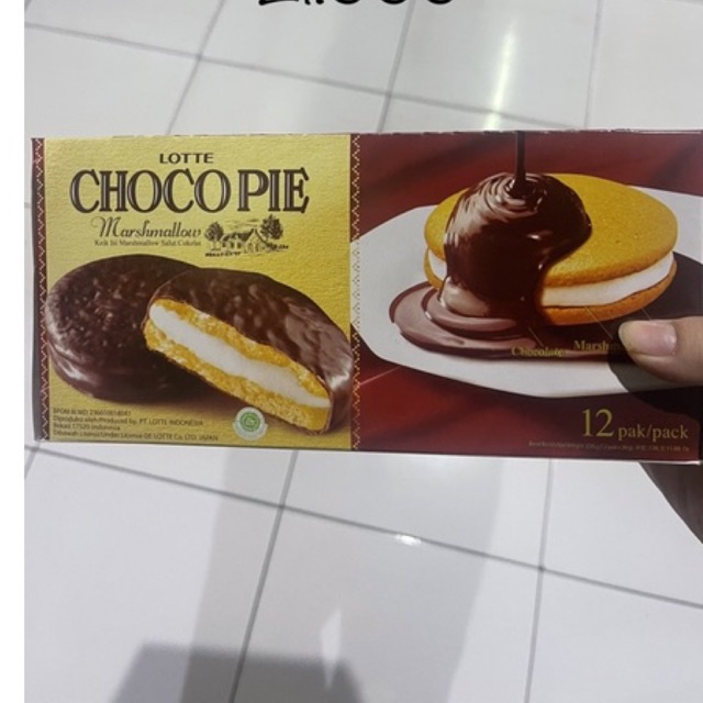 

Lotte chocopie 2 rasa coklat dan keju isi 12pcs