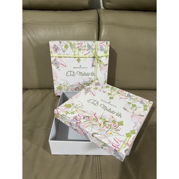 

box hampers buttonscarves lebaran idul fitri