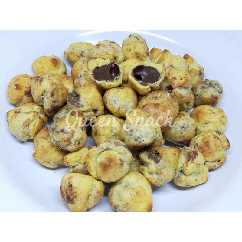 

kue soes kering isi coklat lumer 200gr - kue sus - Queen Snack