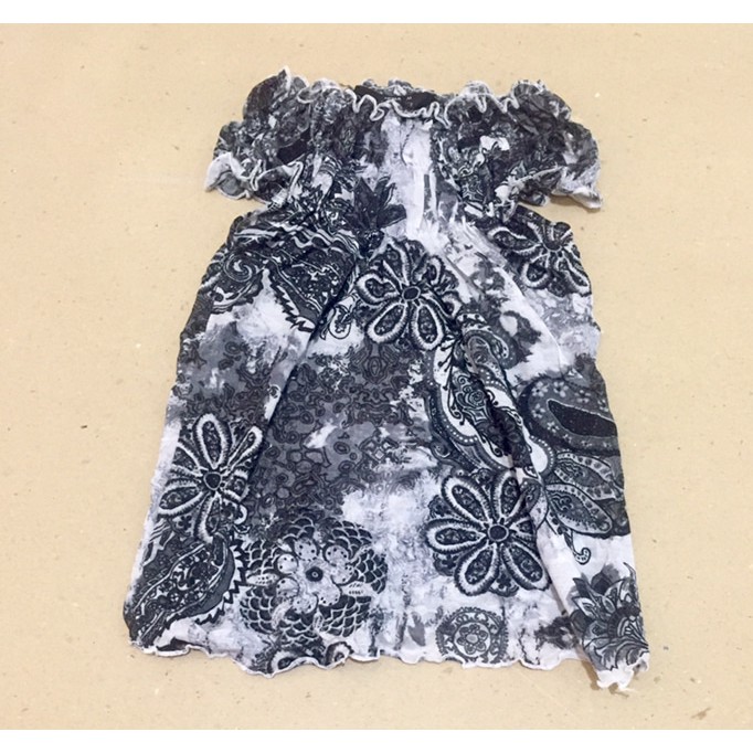 Kaos anak off shouder HEMA