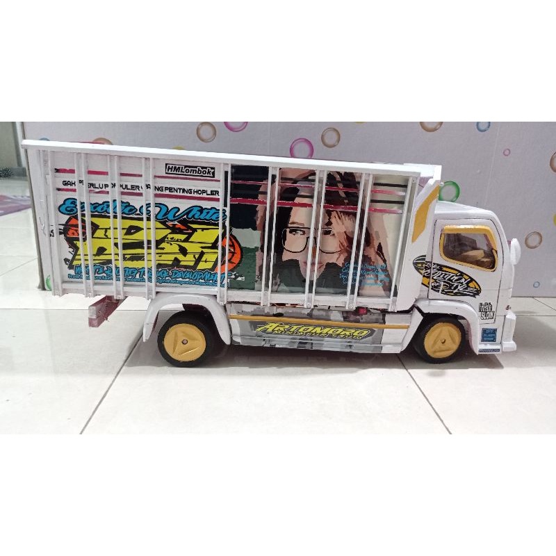 miniatur truk oleng madura asyik bahan full kayu dan bisa request yang lain