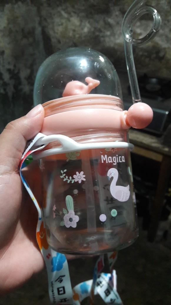 Botol Minum Anak Air Mancur Model Ikan Paus Sedotan 250ml