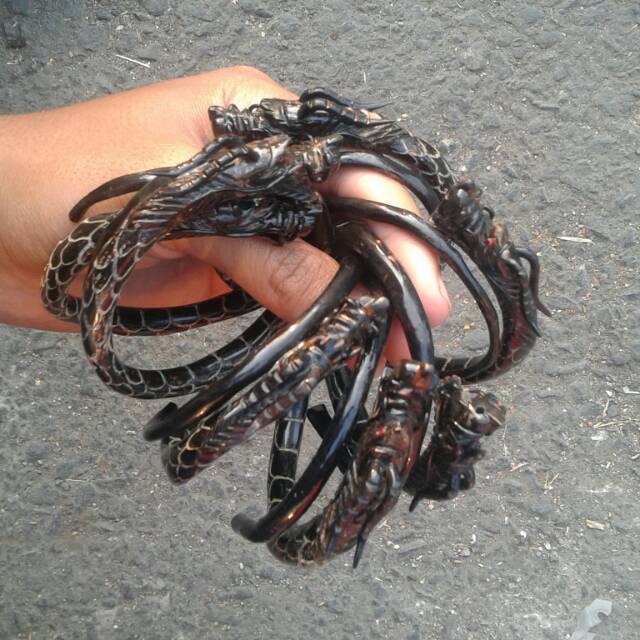 Gelang bahar ukir naga