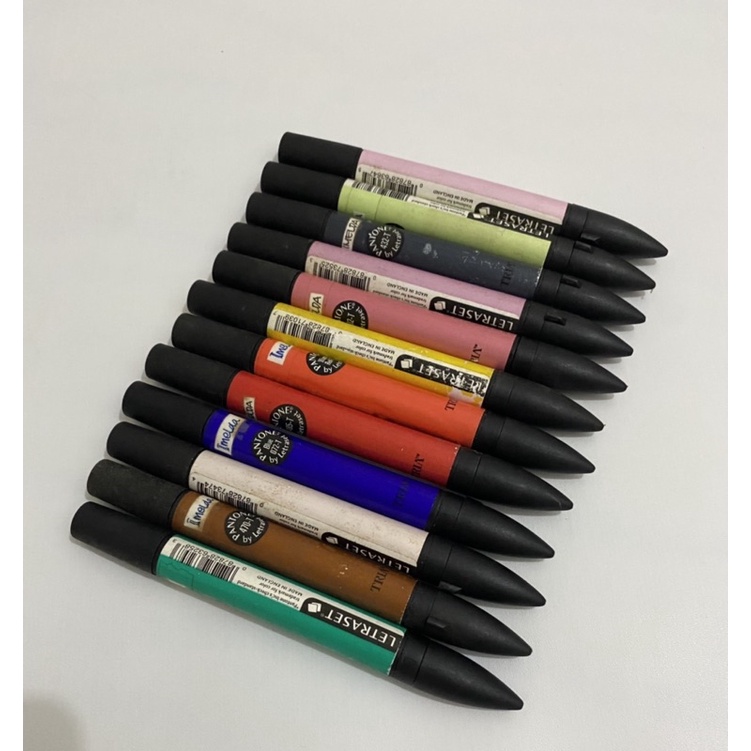 

Pantone by Letraset Marker Tria - Preloved