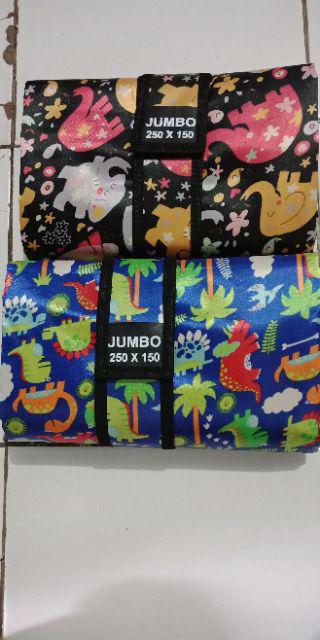 Tikar Piknik Lipat Bisa Pilih Motif Bahan Microsatin Jumbo 250 X 150 Cm