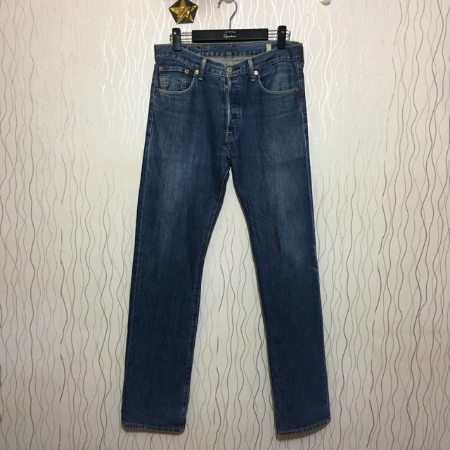 levis 501 bekas