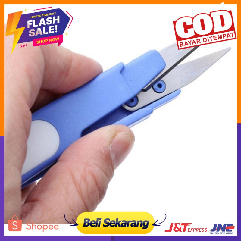 Gunting Potong Memotong Kail Pancing Pada Ikan