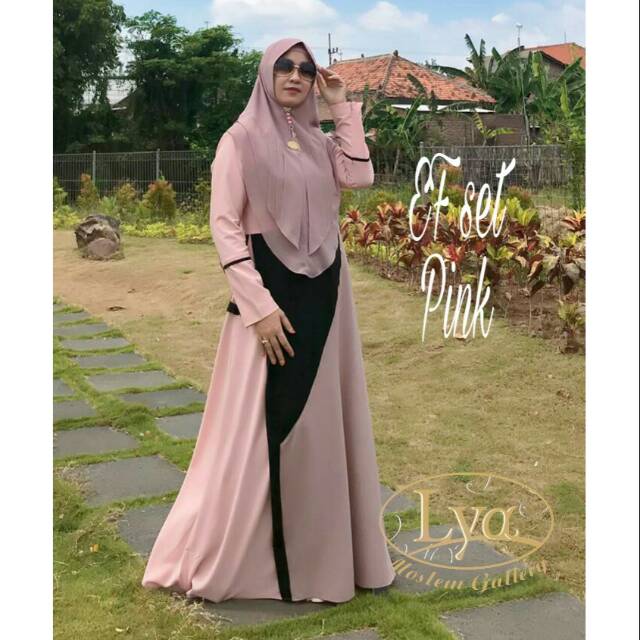 EF Set by Lya. Moslem. Gallery