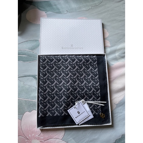 SOLD❌READY NEW Buttonscarves Bimu Voile Square-Midnight