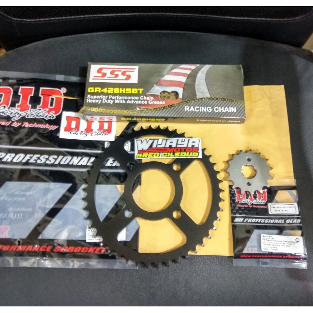 Gear Set CB150R LED 428 15 46 DID Rantai HSBT Gold SSS Terbaik