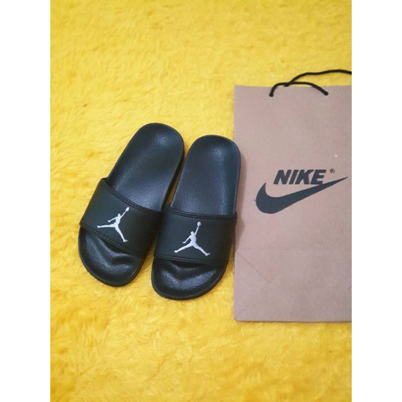 sandal anak nike black jordan size 30-35