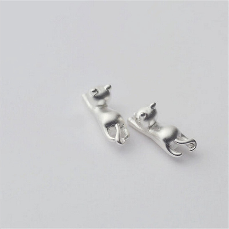 Anting Tusuk Motif Kucing Kecil Lucu Warna Silver Untuk Wanita