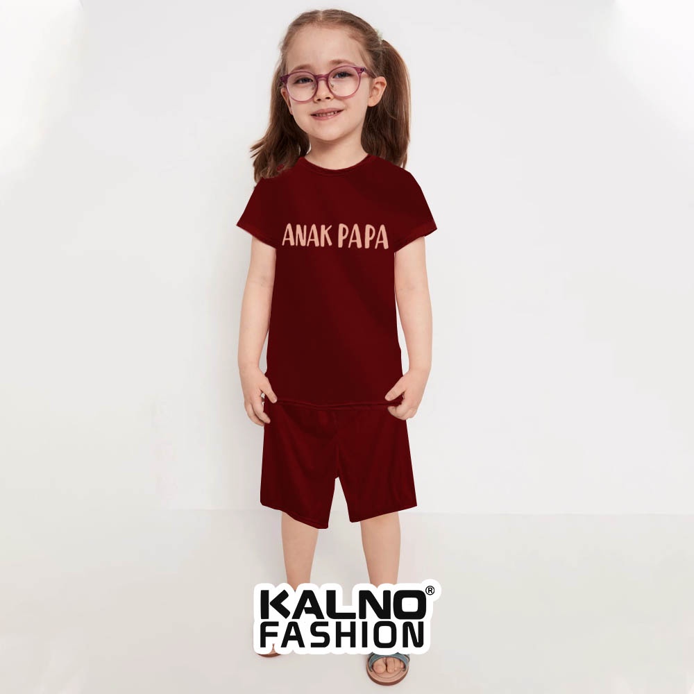 Baju + Celana Pendek bisa untuk laki laki dan perempuan Bahan kain adalah katun PE (polyester), yang lembut dan nyaman dipakai anak.