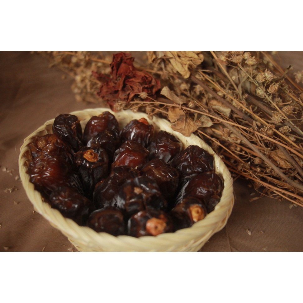 

KURMA MEDJOOL 1/2KG ZANNUBIA KURMA - SEHAT NIKMAT HALAL KURMA JUMBO