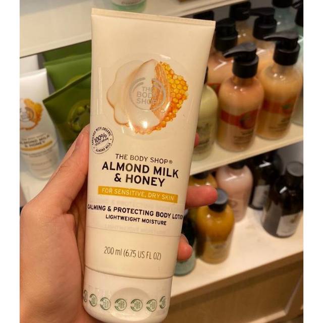 Jual ORIGINAL Almond Milk & Honey Soothing & Restoring Body Lotion The