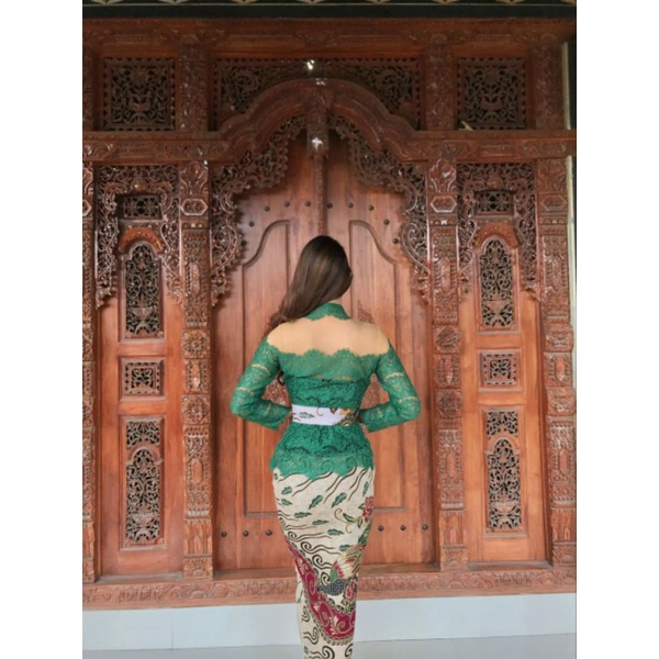 Setelan Kebaya Bali Modern Modifikasi Brokat rangrang | Seragam Nikah