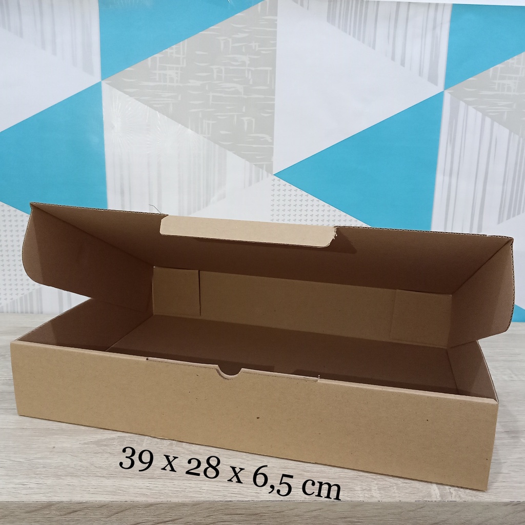 

Kardus 39x28x6,5 cm....Die Cut kotak aksesoris dll