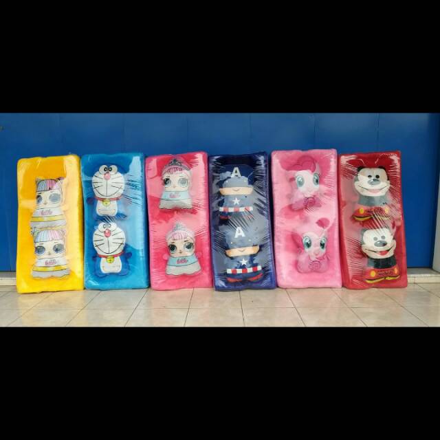 surpet bantal karakter