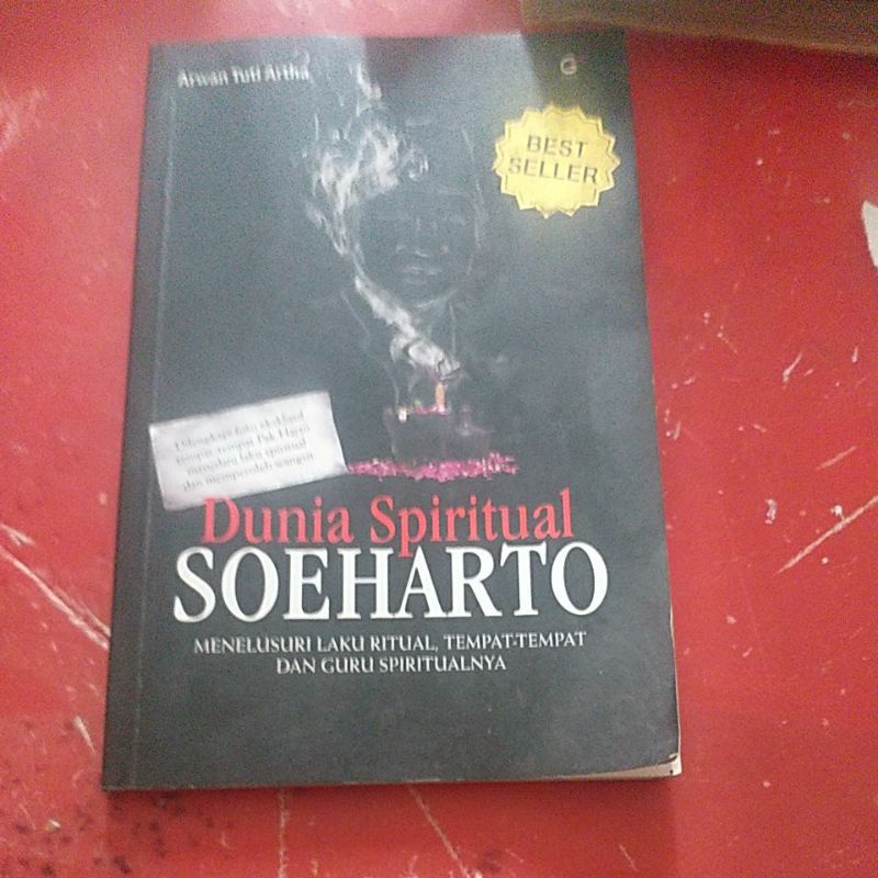 buku dunia spiritual soeharto