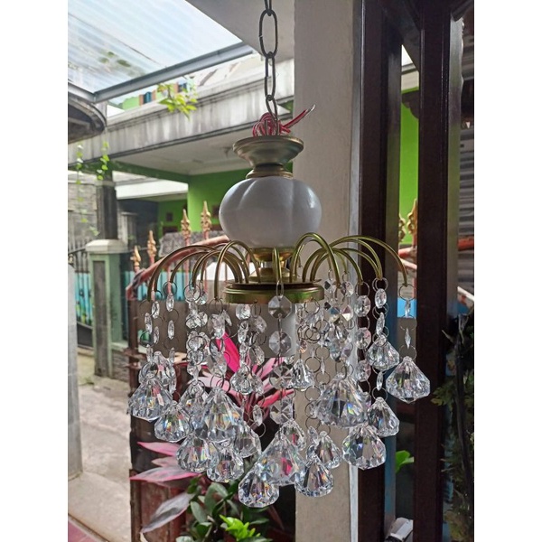 Lampu hias kristal / Lampu gantung modern / Lampu gantung hias kristal / Lampu kristal / Lampu hias 