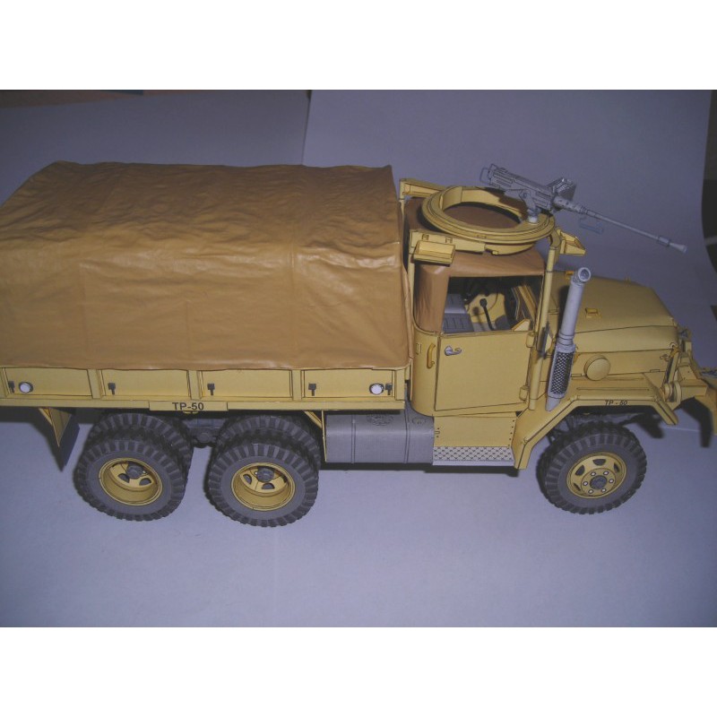 DIY Model Kertas Perang Dunia II Truk Angkut 2,5 Ton Amerika M35A2