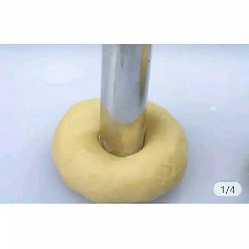 

2 pcs pembolong tengah donat/ring pembolong donat