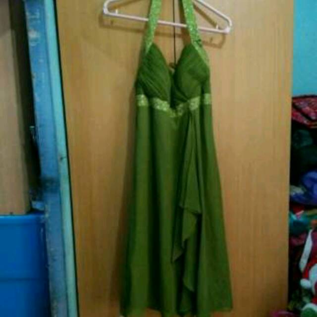 Dres hijau lumut
