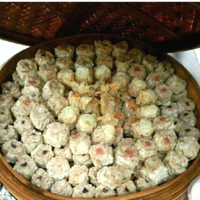 

DIMSUM AYAM 50pcs (HALAL, ENAK, TANPA PENGAWET, RENDAH MSG) MUTU, HARGA DAN RASA DIJAMIN !!!