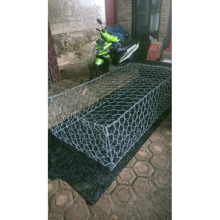 Bronjong kawat galvanis ukuran 2x1x0,5m penggunaan kawat 2,7mm