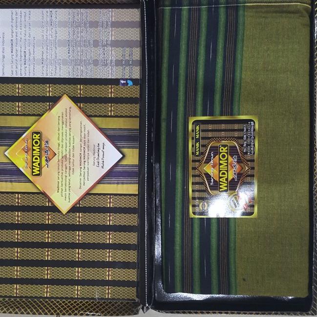Sarung Wadimor Motif Manik Manik