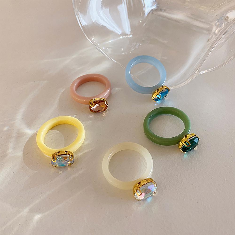 Mxbeauty Cincin Resin Kepribadian Kreatif Wanita Gaya Dingin Warna Permen Gadis Elips Berlian Ring