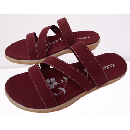 Sandal wanita selempang kickers selop casual slop asli original sendal flop kasual slip on perempuan dewasa cewek remaja simpel elegan bagus mewah kondangan pesta bermerek sehari hari empuk nyaman terbaru kekinian murah promo cuci gudang gratis ongkir COD