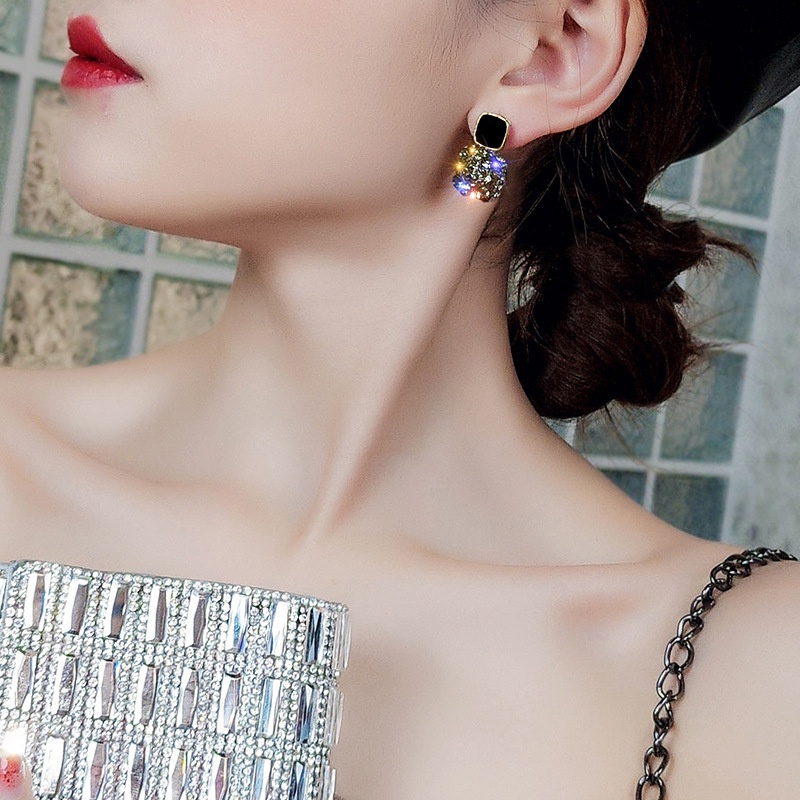 Anting Bentuk Kotak Geometris Bahan 925 Silver Needle Gaya Retro Korea Untuk Wanita