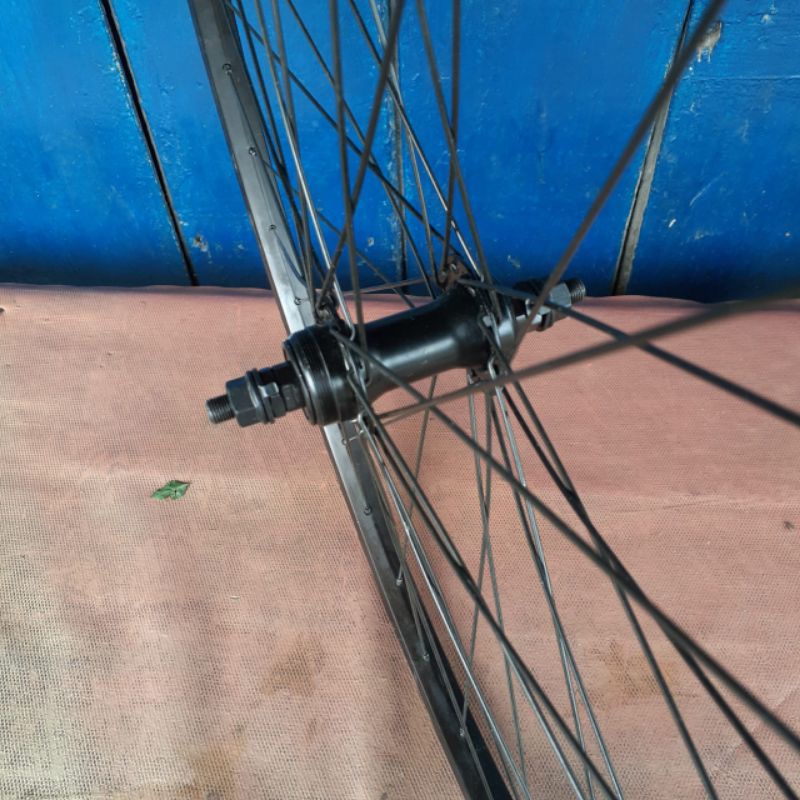 wheelset 26 atau velg sepeda 26in siap pakai sudah dirakit dan disetel jari2 bisa cakram